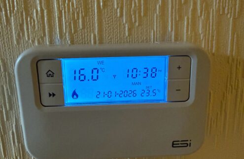Wireless heating control panel